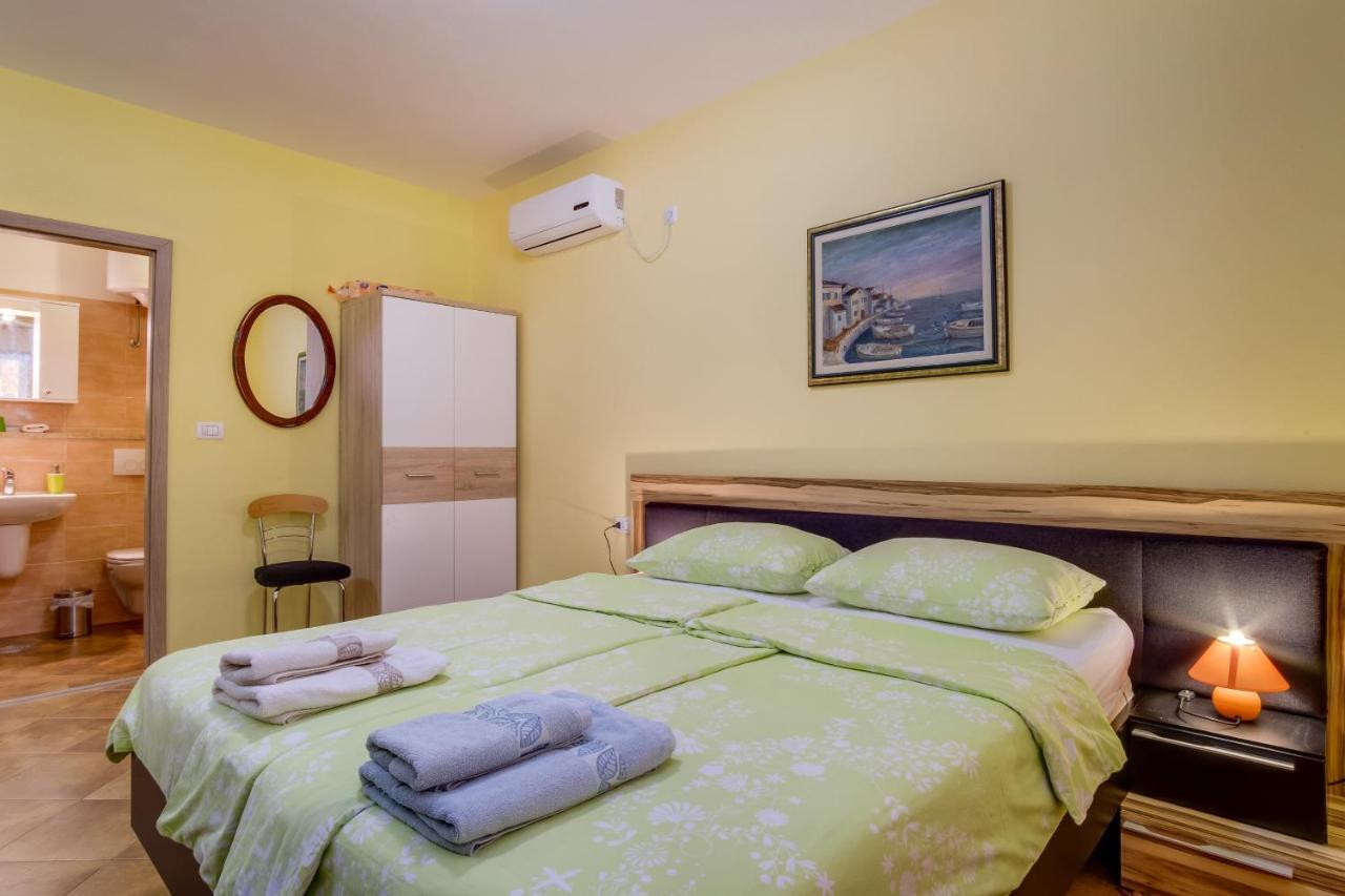 Abba Apartments 말리로시니 외부 사진